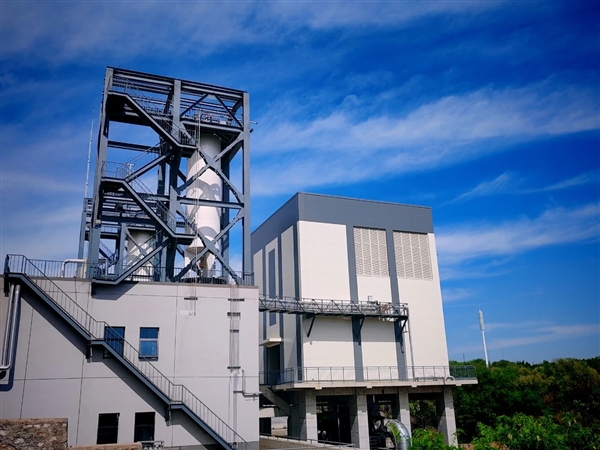 首次！中国全新载人火箭三级液氢液氧发动机长程高模试验成功